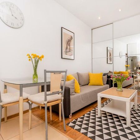 Beautiful Holyrood Park Apartment Edinburgh Exterior photo